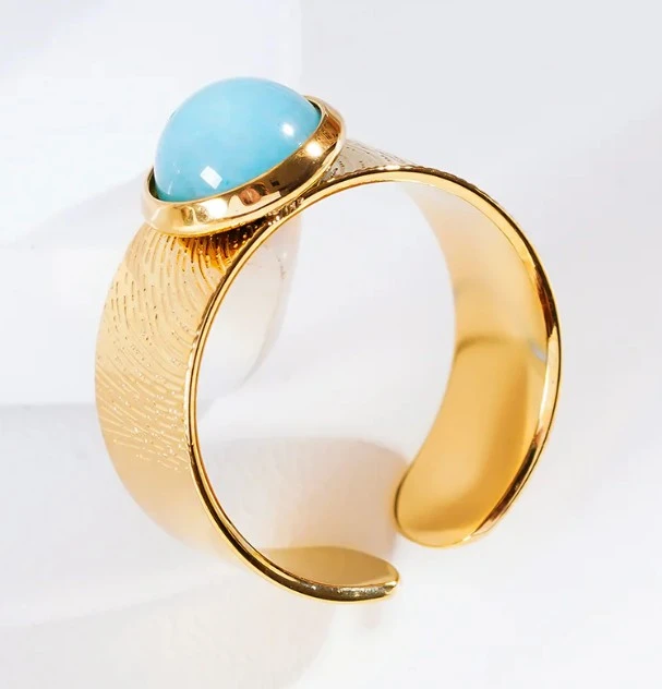 Bague dorée Pierre Bleue