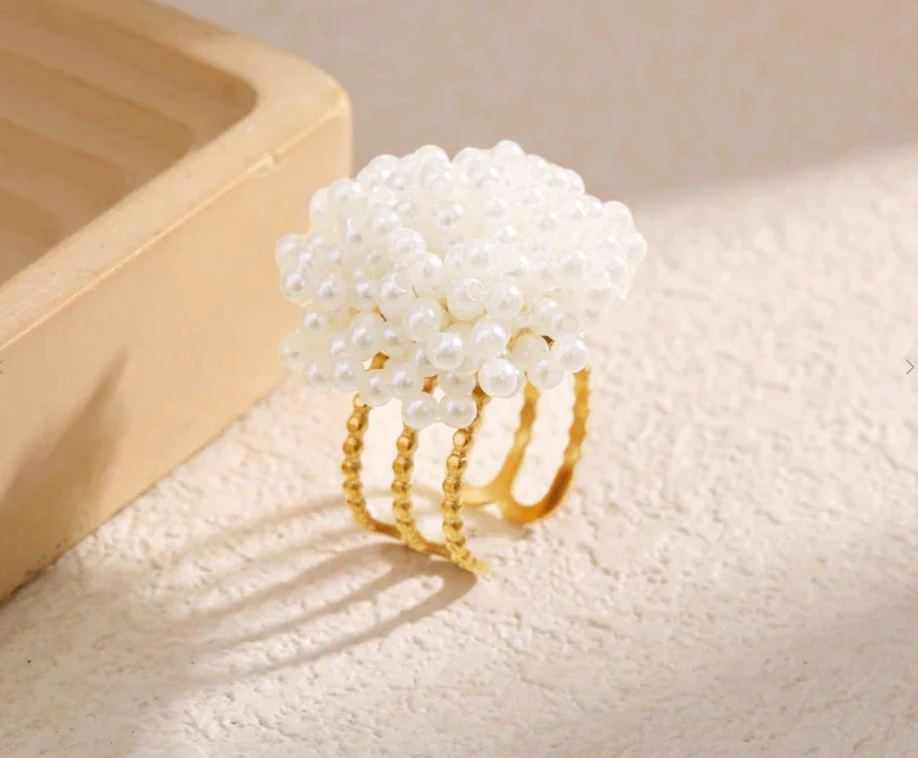 Bague dentelle de perles