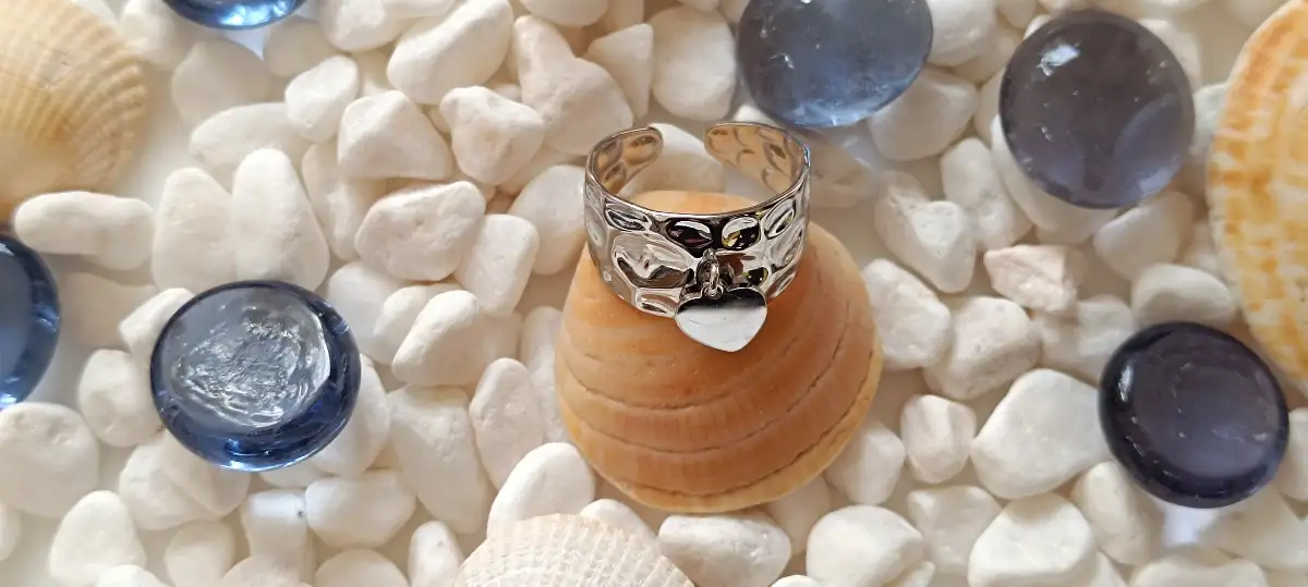 Bague Argentée Martelée & Cœur