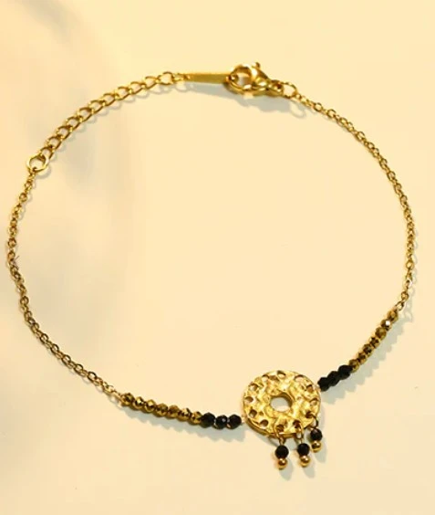 Bracelet anneau & perles noires