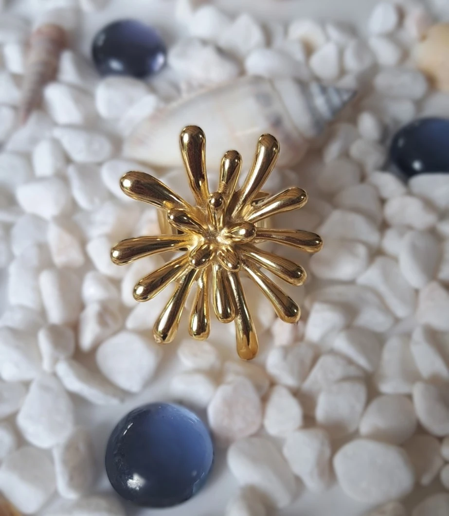 Bague dorée Anémone